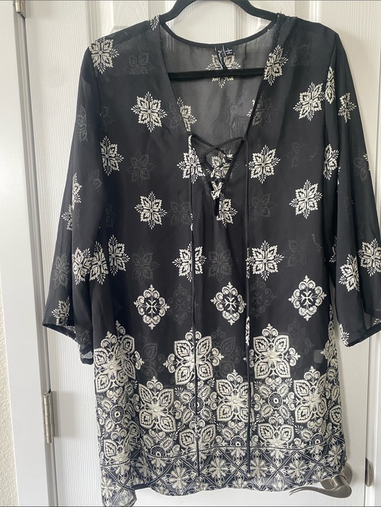PontoCruz Tops - PontoCruz Black & White Lace-Up Boho Swimsuit Cover and Tunic Top Size L